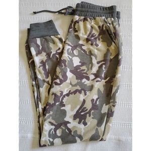 Women's Camouflage sweat/lounge pants ~Size SMALL